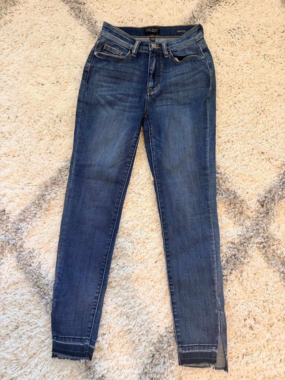 Judy Blue Mid Wash Skinny Jeans 1/25
